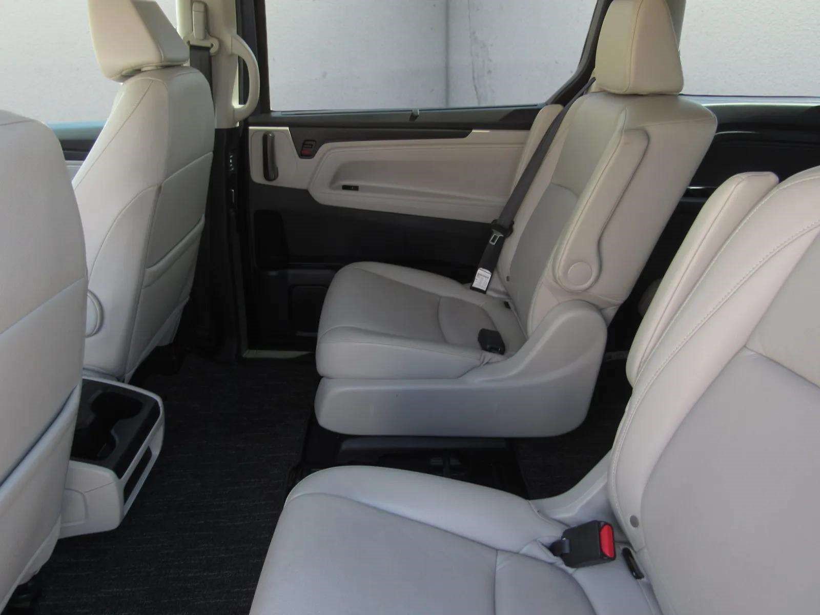 Used 2025 Honda Odyssey EX-L image 16