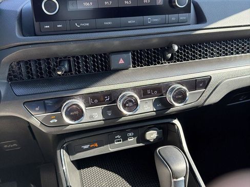 Used 2025 Honda CR-V Sport image 15