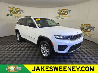 Used 2023 Jeep Grand Cherokee Laredo w/ Luxury Tech Group I AWD/4WD video 1