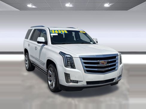 Used 2020 Cadillac Escalade Premium Luxury AWD/4WD image 6