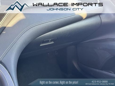 Used 2021 Toyota Camry SE FWD image 19