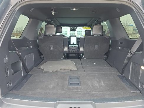 Used 2024 Ford Expedition Platinum AWD/4WD image 32