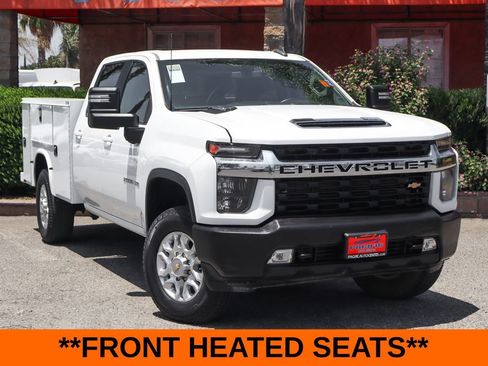 Used 2022 Chevrolet Silverado 2500 LT w/ Convenience Package AWD/4WD image 2