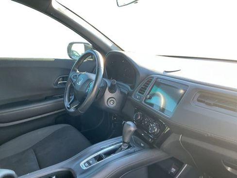 Used 2022 Honda HR-V Sport image 10