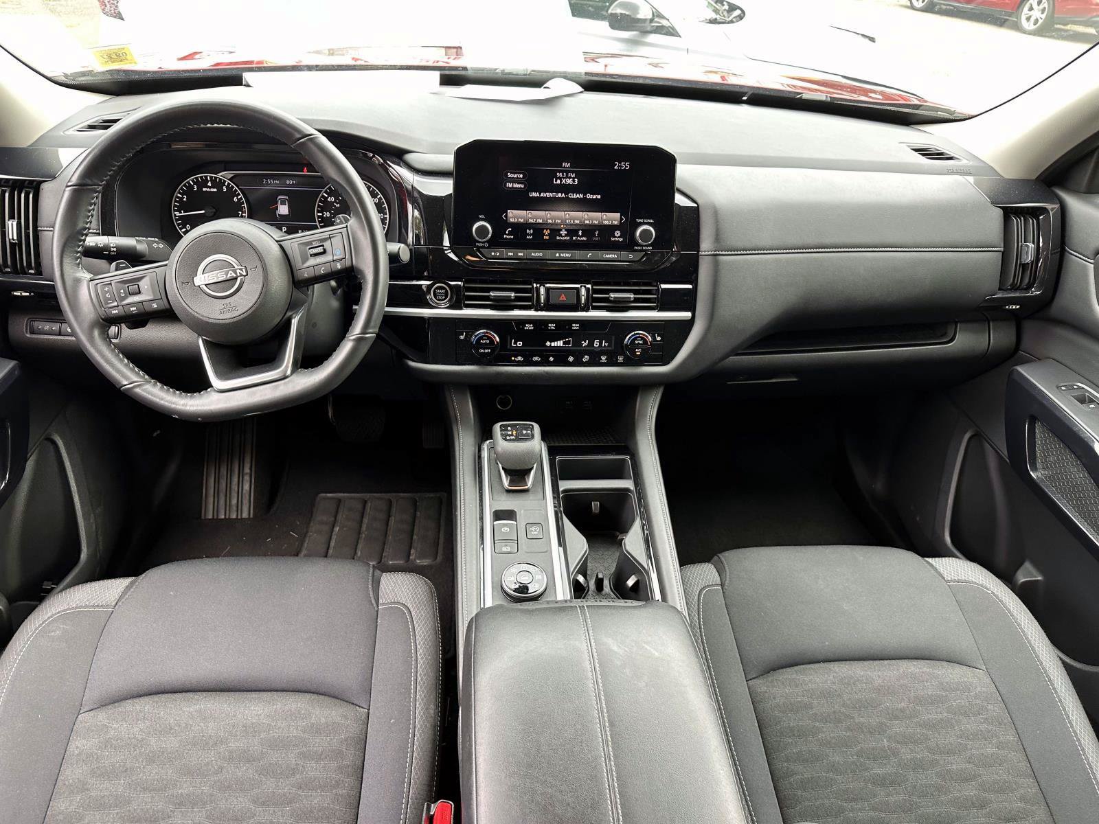 Certified 2024 Nissan Pathfinder SV w/ Black Appearance Package AWD/4WD image 18
