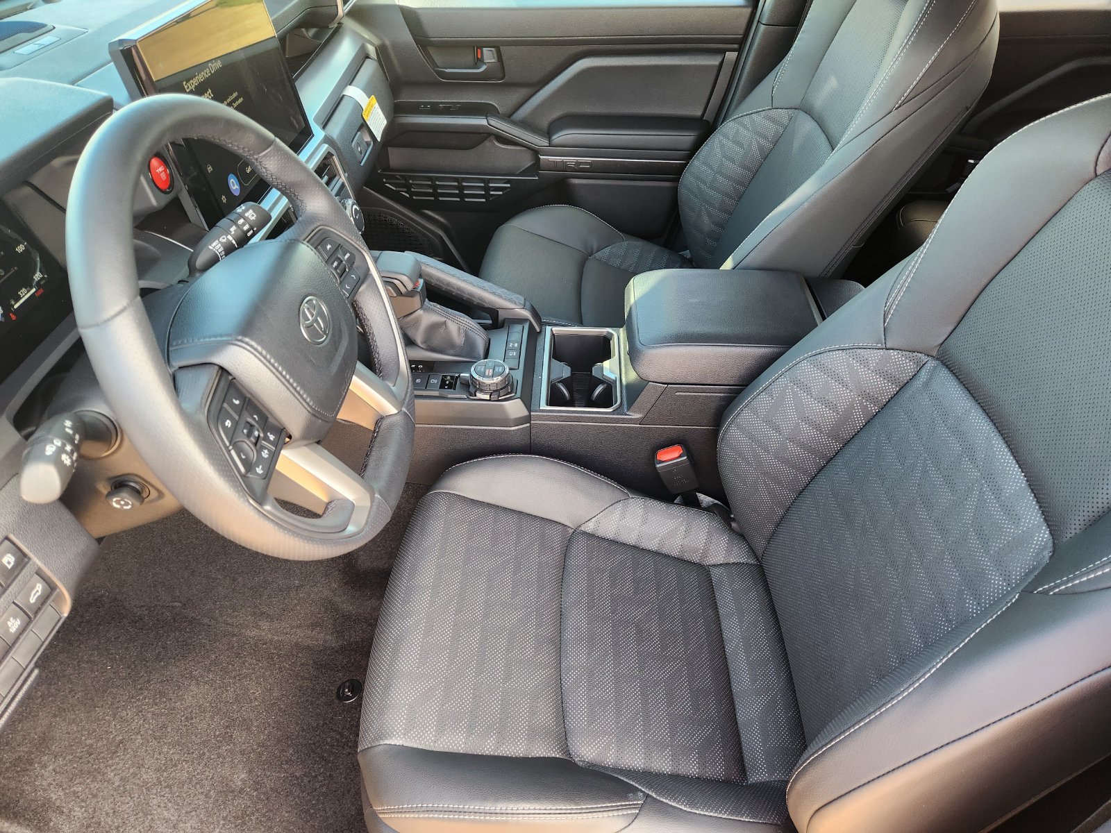 Used 2026 Toyota 4Runner TRD Off-Road Premium AWD/4WD image 17
