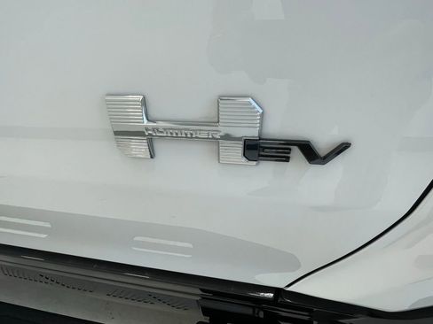New 2025 GMC Hummer EV 3X image 12