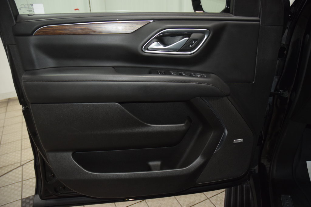 Used 2023 Chevrolet Tahoe High Country AWD/4WD image 47