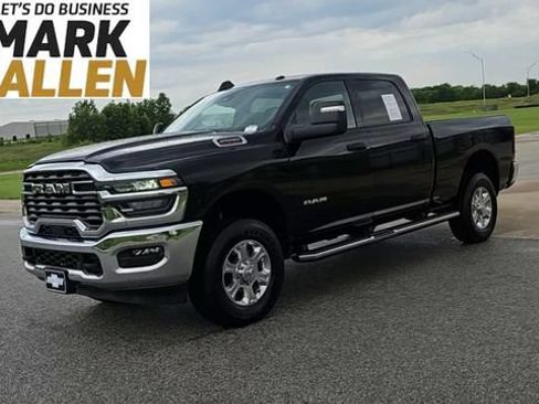 Used 2025 RAM 2500 Big Horn AWD/4WD image 4