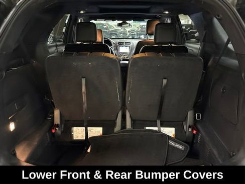 Used 2018 Ford Explorer XLT w/ Equipment Group 202A FWD image 14