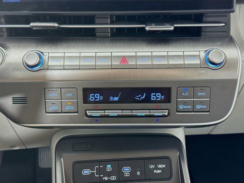 Certified 2025 Hyundai Kona SEL image 16