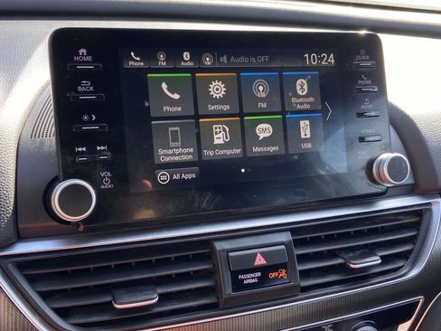 Used 2018 Honda Accord Sport image 17