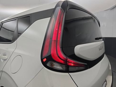 Used 2024 Kia Soul LX w/ Option Group 015 image 18