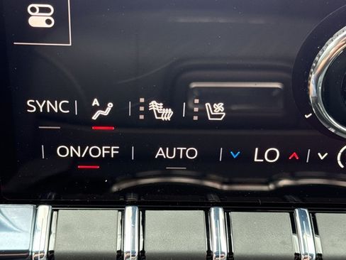 New 2026 GMC Yukon AT4 w/ AT4 Premium Plus Package AWD/4WD image 23