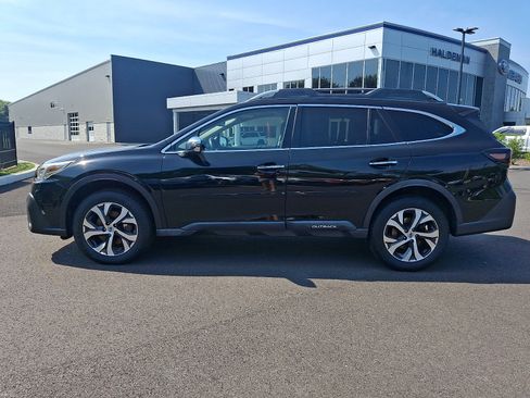 Used 2020 Subaru Outback Touring XT AWD/4WD image 4