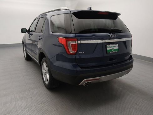 Used 2017 Ford Explorer XLT AWD/4WD image 6