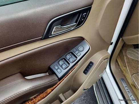 Used 2016 Chevrolet Suburban LTZ RWD image 20