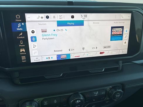 New 2026 Jeep Gladiator Sport AWD/4WD image 17