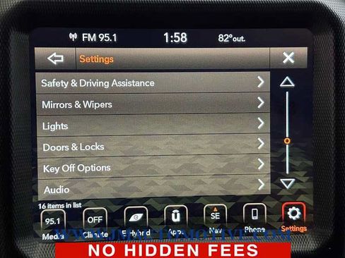 Used 2023 Jeep Wrangler Unlimited w/ Sun & Screen Package AWD/4WD image 33