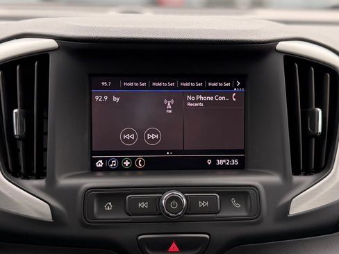 Used 2021 GMC Terrain SLE w/ Driver Convenience Package image 9