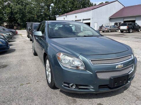 Used 2009 Chevrolet Malibu LTZ FWD image 4