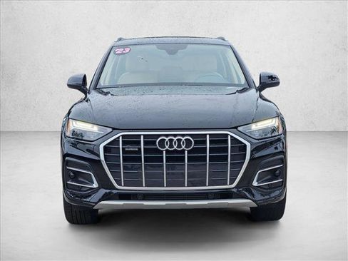 Used 2023 Audi Q5 2.0T Premium w/ Convenience Package AWD/4WD image 2