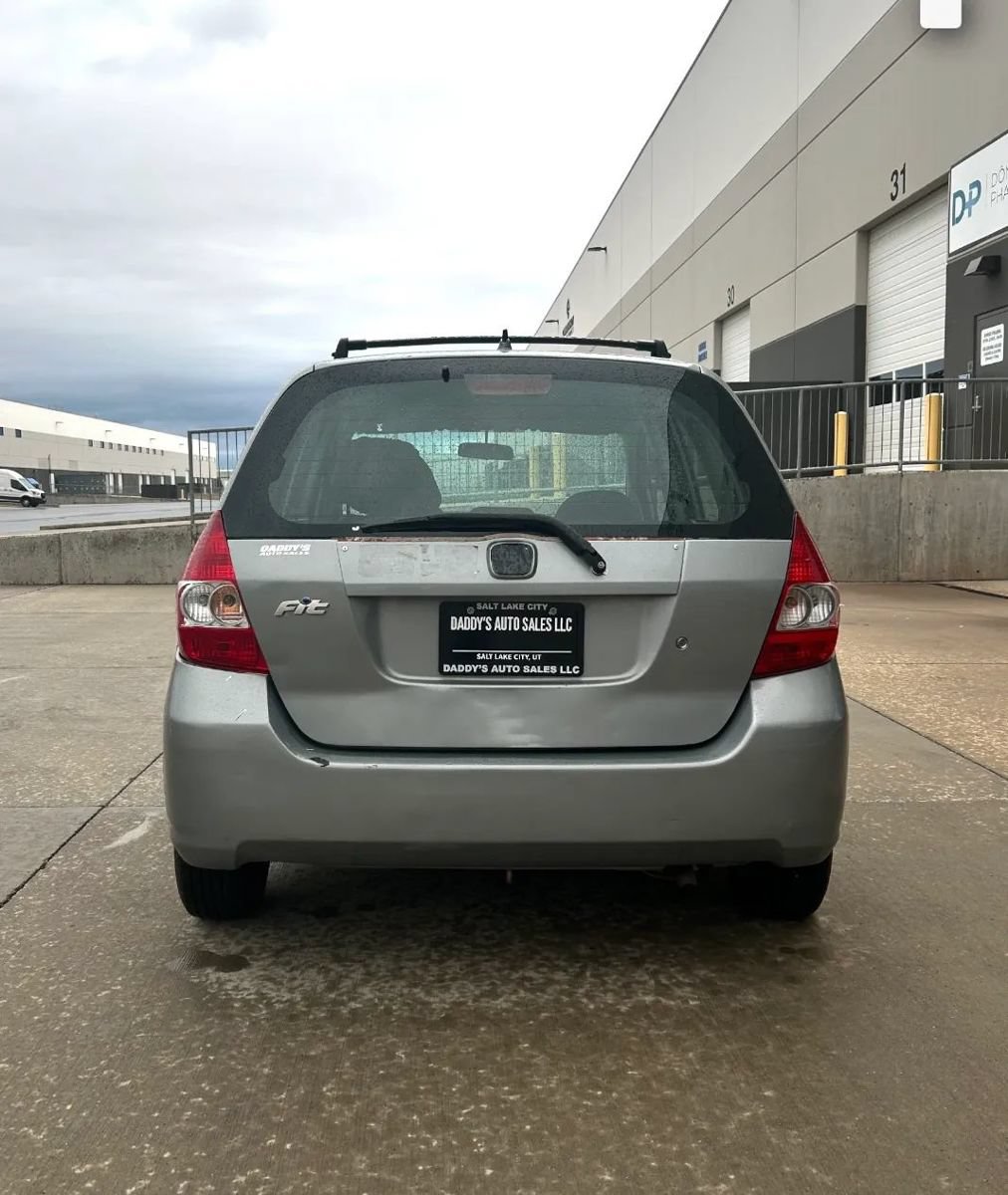 Used 2008 Honda Fit image 4