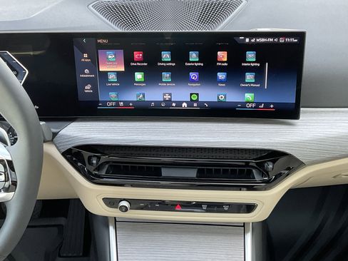 New 2026 BMW 330i xDrive Sedan w/ Convenience Package image 15