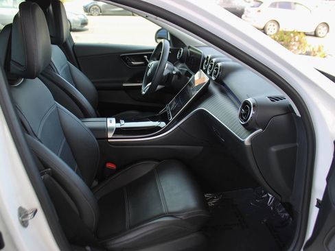 Used 2023 Mercedes-Benz C 300 Sedan image 17