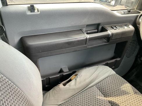 Used 2014 Ford F250 XLT image 17