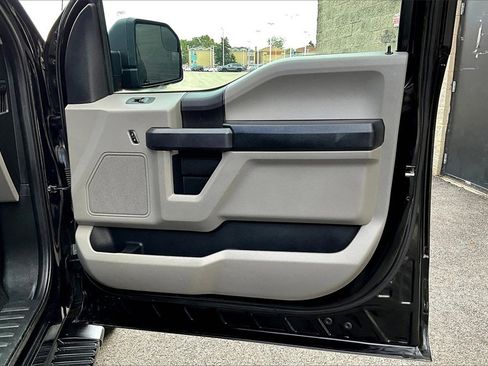 Certified 2018 Ford F150 XL w/ Equipment Group 101A Mid image 22