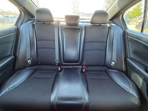 Used 2017 Honda Accord Sport image 34