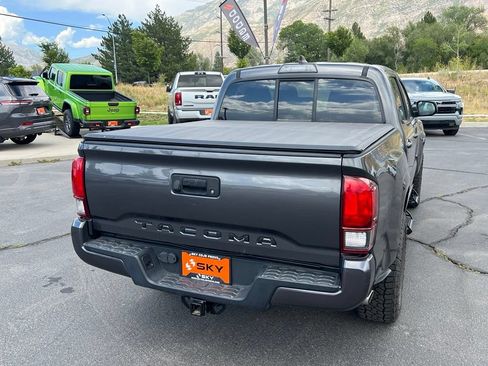 Used 2019 Toyota Tacoma SR w/ SR Convenience Package AWD/4WD image 9
