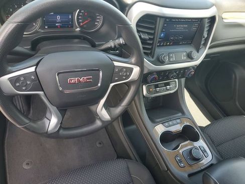 Certified 2022 GMC Acadia SLE w/ LPO, Cargo Package AWD/4WD image 19
