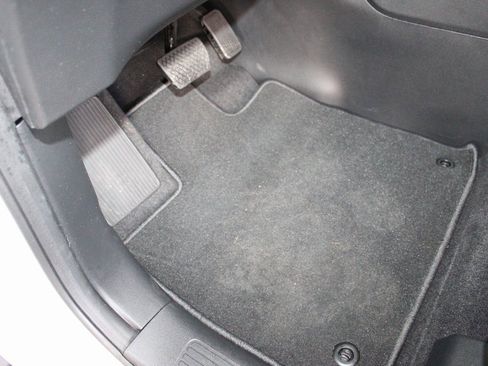 Used 2025 Honda Pilot Elite image 23