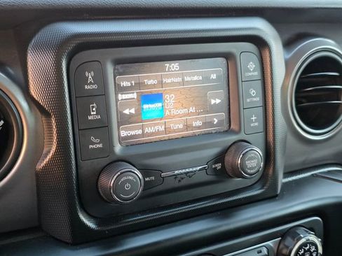 Used 2021 Jeep Wrangler Unlimited Sport image 24