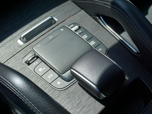Certified 2021 Mercedes-Benz GLE 350 4MATIC image 20