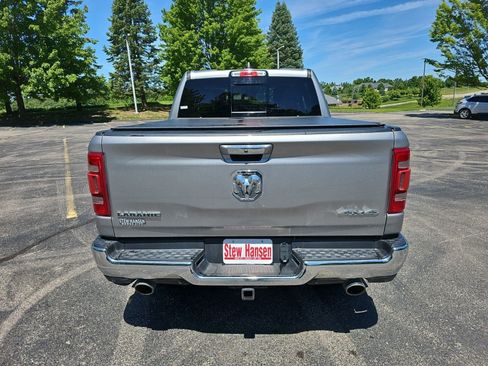 Used 2022 RAM 1500 Laramie AWD/4WD image 5