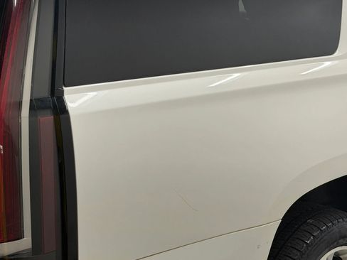Used 2015 Cadillac Escalade ESV Premium AWD/4WD image 10