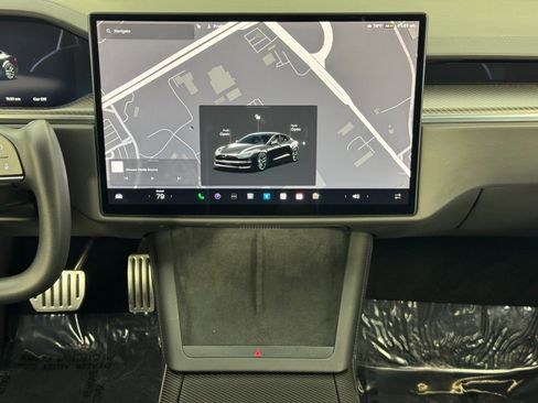 Used 2021 Tesla Model S Plaid image 22