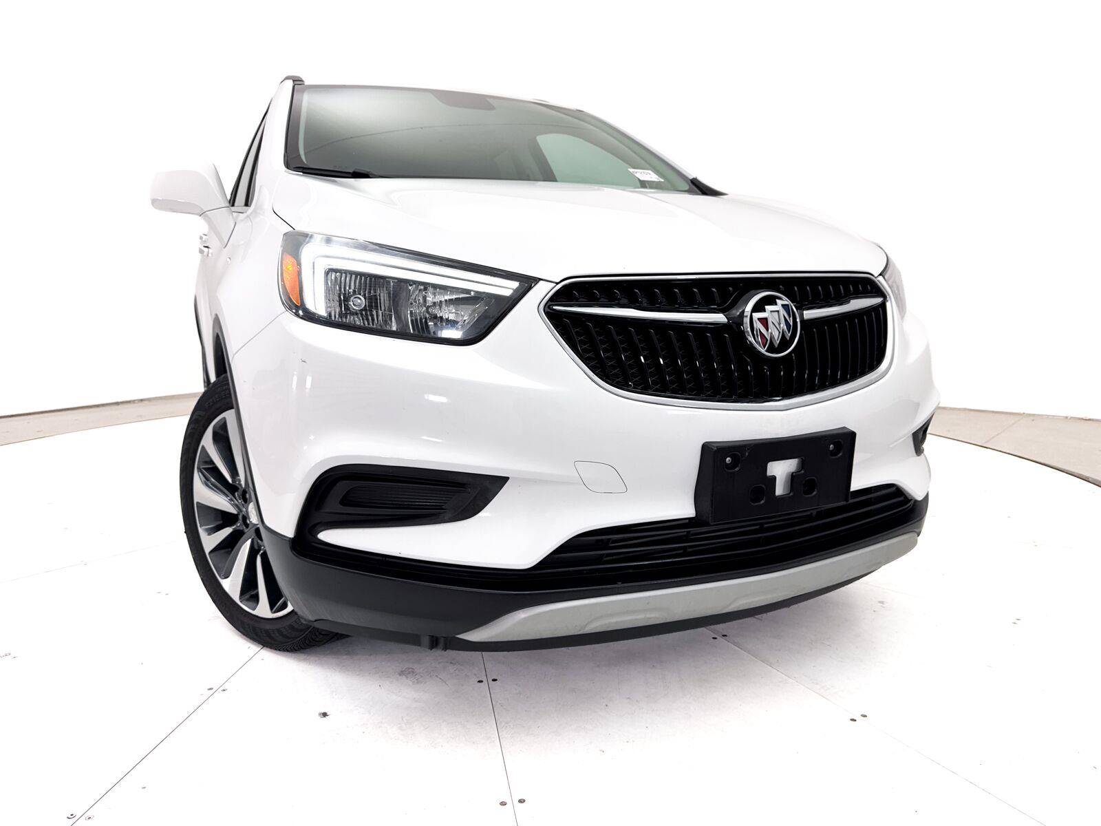 Used 2022 Buick Encore Preferred w/ Safety Package FWD image 5