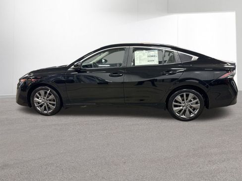 New 2026 Nissan Sentra SL w/ Floor Mat Package FWD image 30