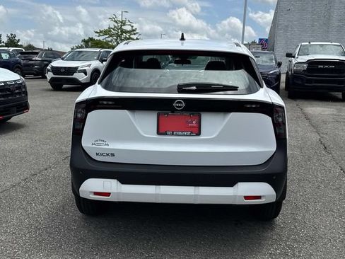 New 2026 Nissan Kicks S FWD image 5