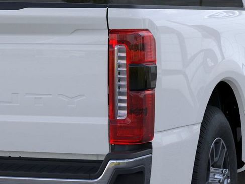 New 2026 Ford F350 Lariat image 25