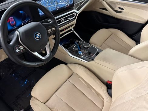 Used 2023 BMW i4 eDrive35 image 11