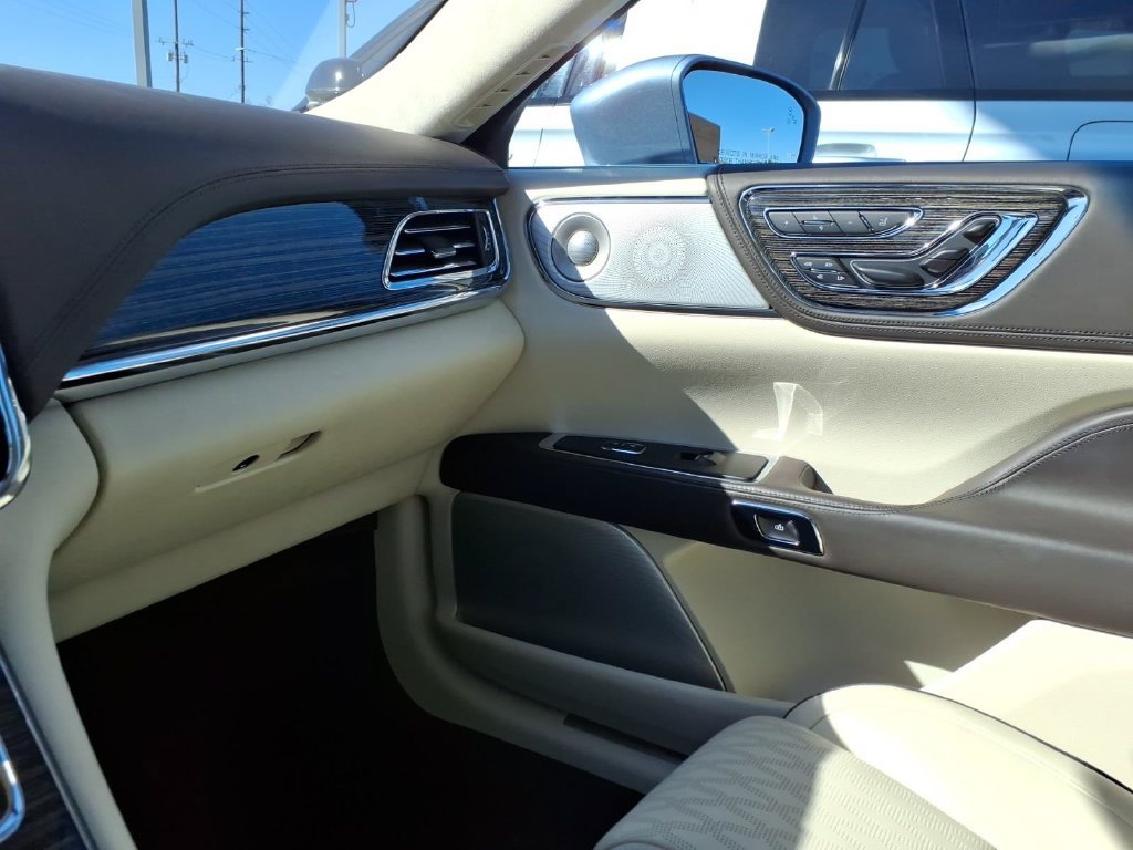 Used 2019 Lincoln Continental Black Label w/ Rear Seat Package AWD/4WD image 63