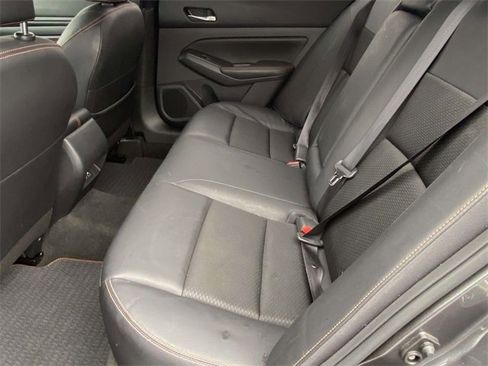 Used 2022 Nissan Altima 2.5 SR image 11