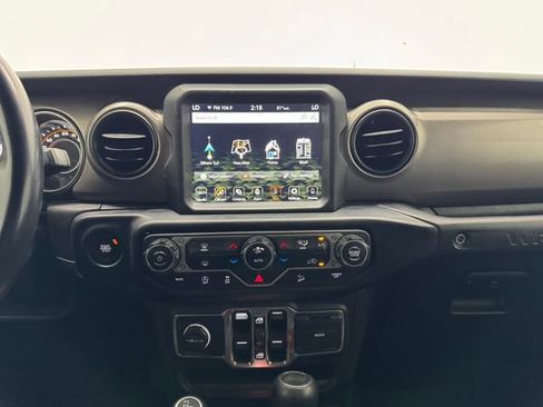 Used 2020 Jeep Wrangler Unlimited Sport S w/ Sun And Sound Package AWD/4WD image 4