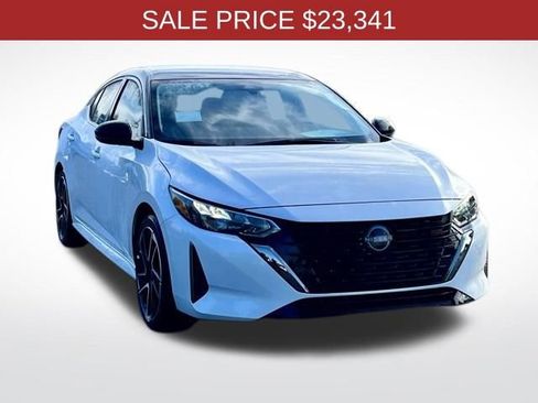 New 2025 Nissan Sentra SR image 3