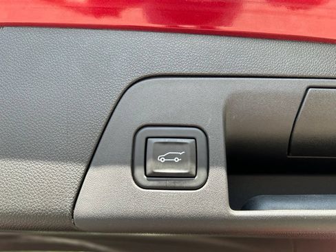 Used 2023 Buick Envision Essence FWD image 22
